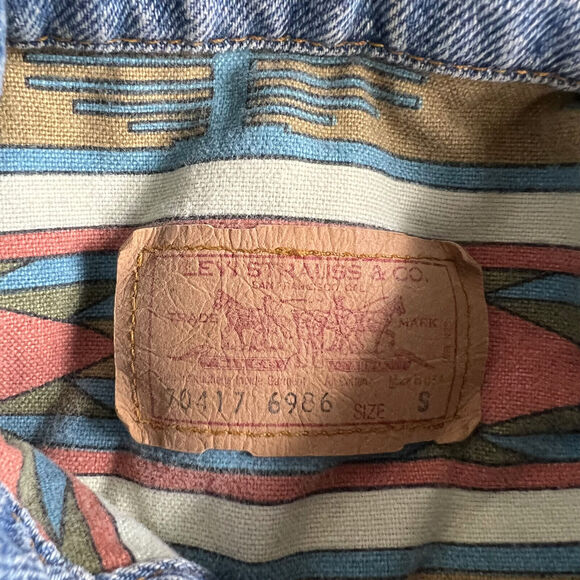 VTG Levi's Trucker Jacket Men's Small Aztec Southwest Lined Blue Denim Jean 1990 - Picture 6 of 16